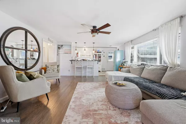 9406 PACIFIC AVE, Margate City, NJ 08402