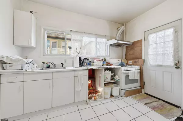 101 Brighton Ave, Atlantic City, NJ 08401