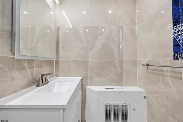 101 Brighton Ave, Atlantic City, NJ 08401