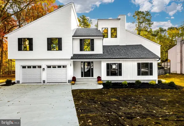 15 BRONWOOD DR, Voorhees, NJ 08043