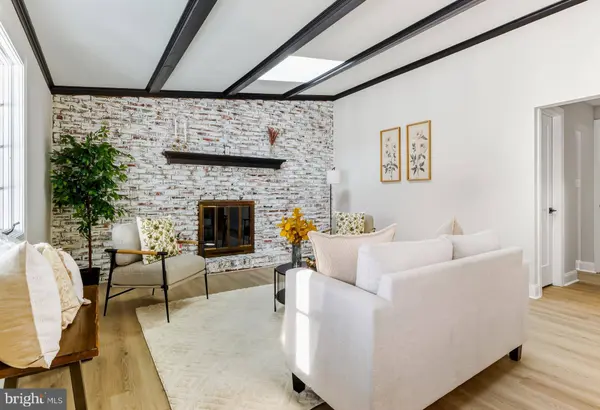 33 ELMGATE RD, Marlton, NJ 08053