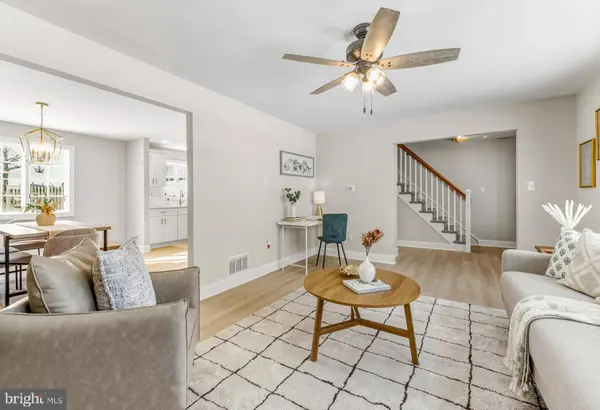 33 ELMGATE RD, Marlton, NJ 08053