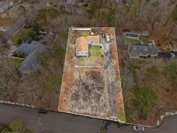 4 Prosit Ln, Ocean View, NJ 08230