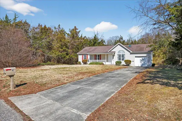 8 Meadows Edge Drive, Cape May Court House, NJ 08210