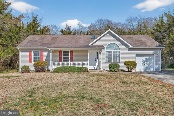 8 MEADOWS EDGE DR, Cape May Court House, NJ 08210