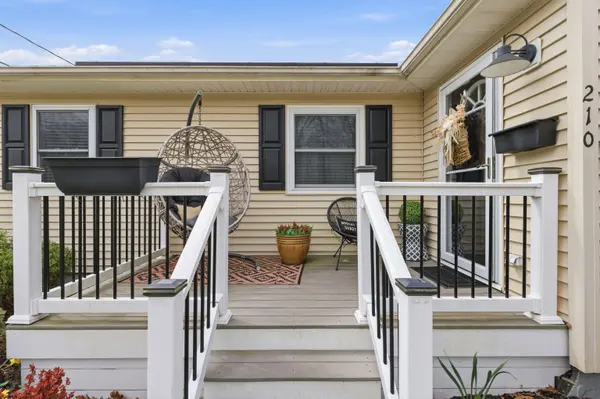 210 Ridgewood Dr, Northfield, NJ 08225