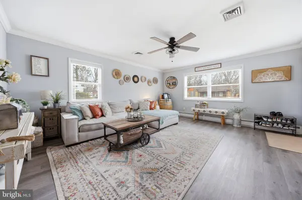 210 RIDGEWOOD DR, Northfield, NJ 08225