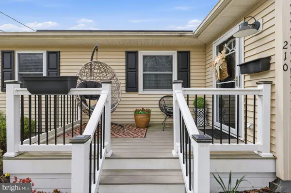 210 RIDGEWOOD DR, Northfield, NJ 08225