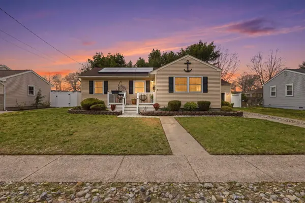 210 Ridgewood Drive, Northfield, NJ 08225