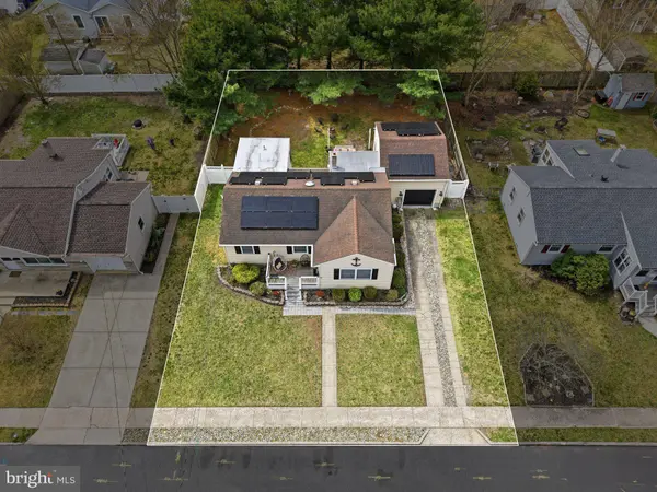 210 RIDGEWOOD DR, Northfield, NJ 08225