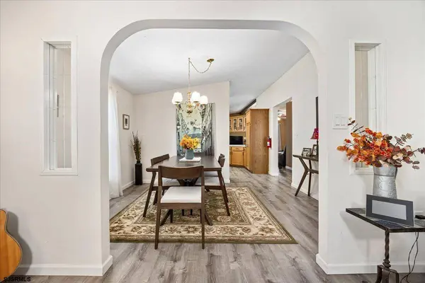 18 Knollwood Dr, Mays Landing, NJ 08330