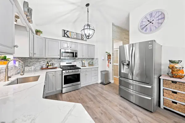 2 E Ridgewood Ave, Galloway Township, NJ 08205-9999
