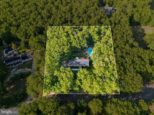 6 MANCHESTER CT, Egg Harbor Township, NJ 08234