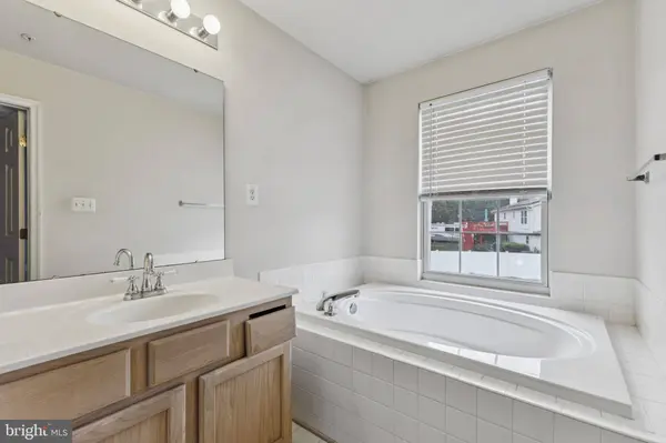 8305 JOAN PL, Clinton, MD 20735
