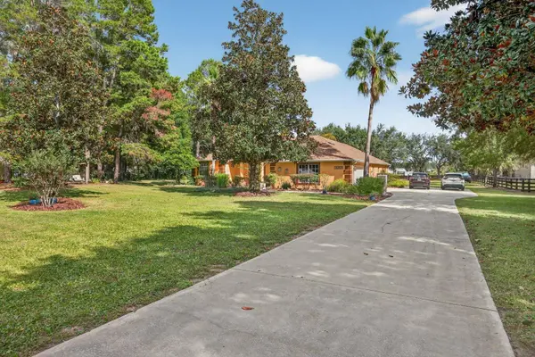 36801 NASHUA BLVD, Sorrento, FL 32776