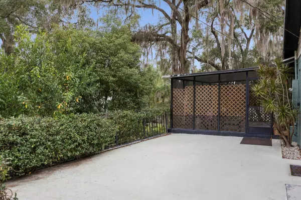 16149 E SPRING LAKE BLVD, Fruitland Park, FL 34731