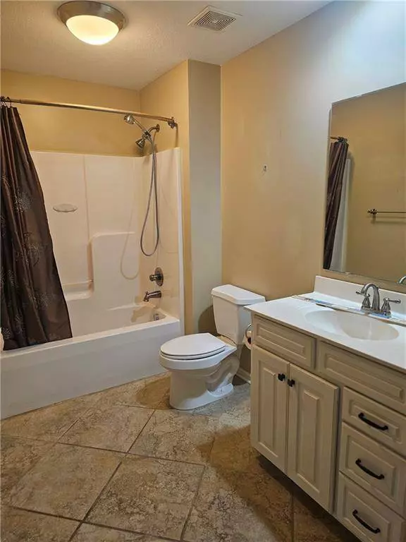 407 Signal Ridge DR, Baldwin City, KS 66006