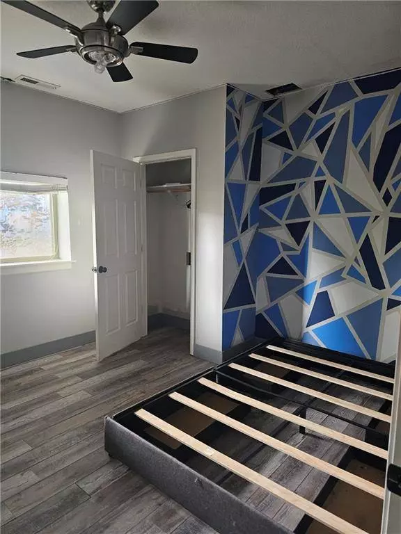 407 Signal Ridge DR, Baldwin City, KS 66006