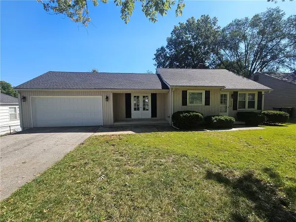 5425 N Flora AVE, Kansas City, MO 64118