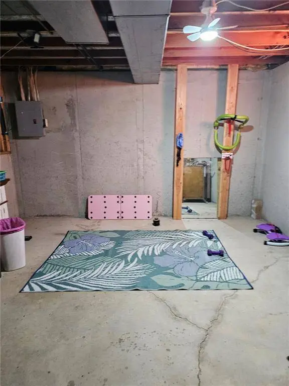 623/625 E Shawnee ST, Gardner, KS 66030