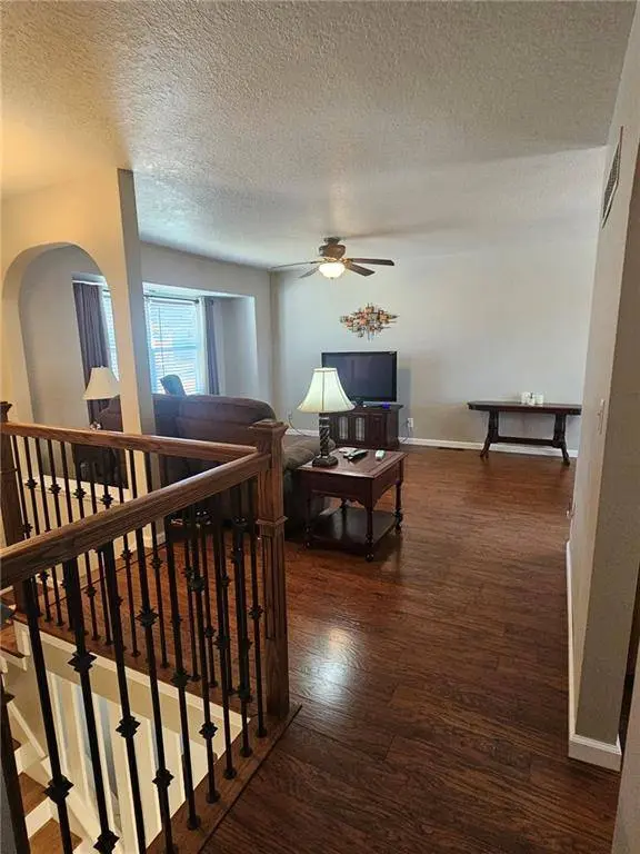 12710 S Edinburgh ST, Olathe, KS 66062