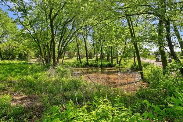 6948 Maurer RD, Shawnee, KS 66217