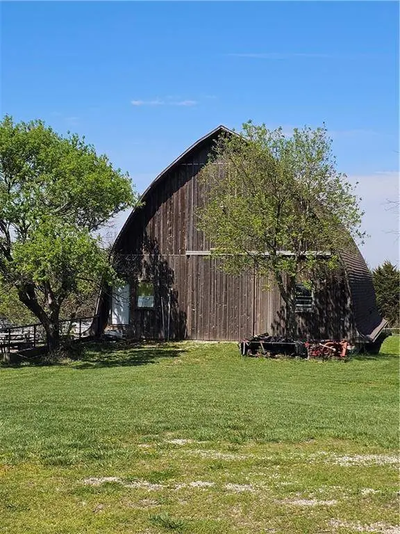 21898 Sunflower RD, Edgerton, KS 66021