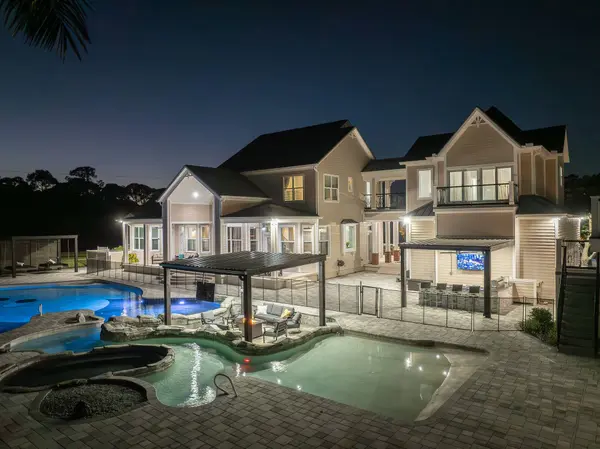 4236 Hield RD NW, Palm Bay, FL 32907