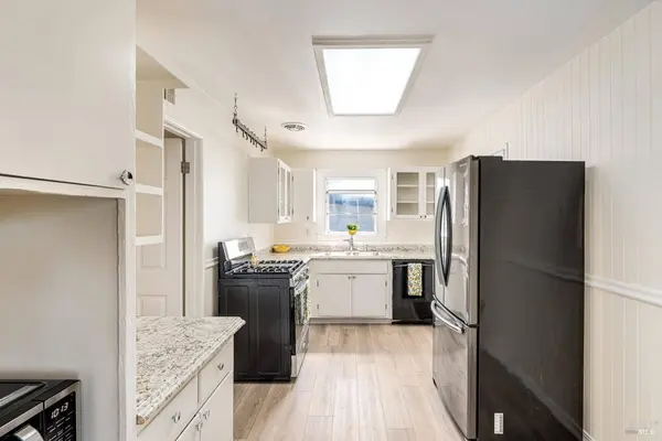 2396 Barry ST, Napa, CA 94559