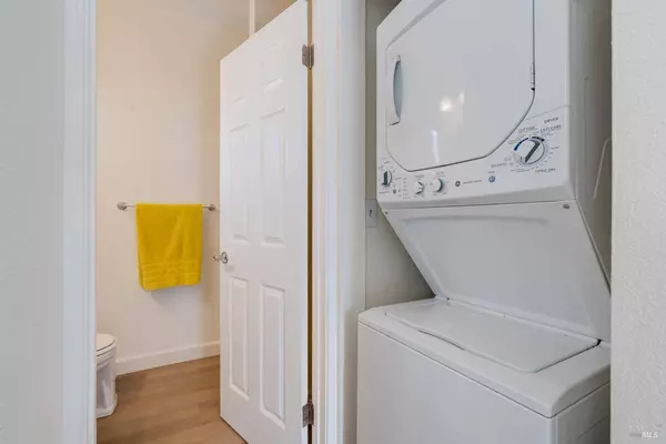 32 Bridgegate WAY, Napa, CA 94559