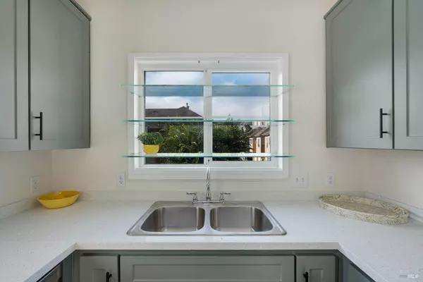 32 Bridgegate WAY, Napa, CA 94559