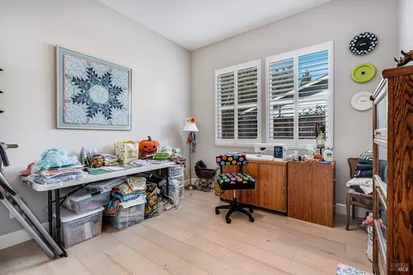 2067 Morlan DR, Napa, CA 94558