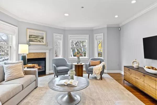 1160 Beacon St #203, Brookline, MA 02446