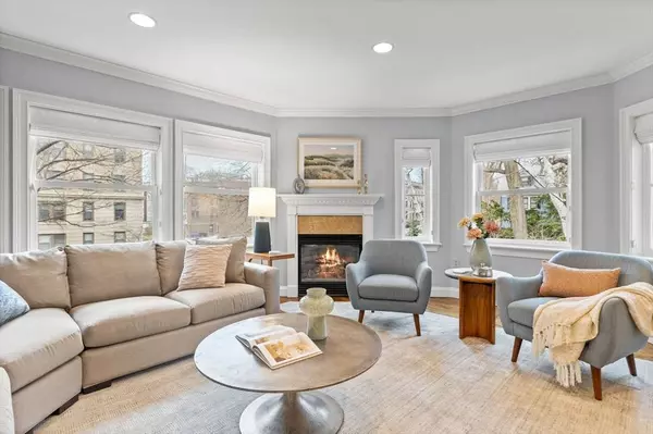 1160 Beacon St #203, Brookline, MA 02446