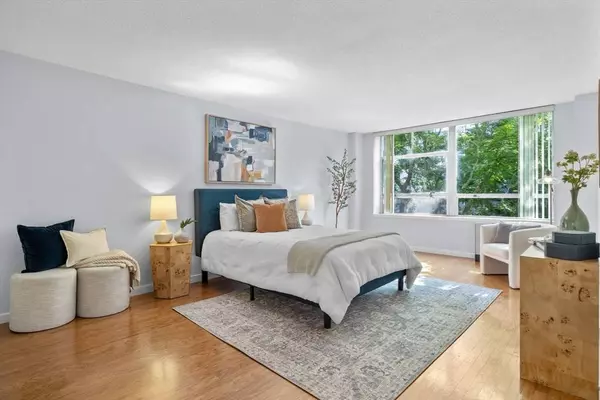 80 Park St #23, Brookline, MA 02446