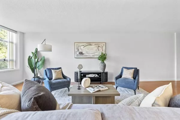 80 Park St #23, Brookline, MA 02446