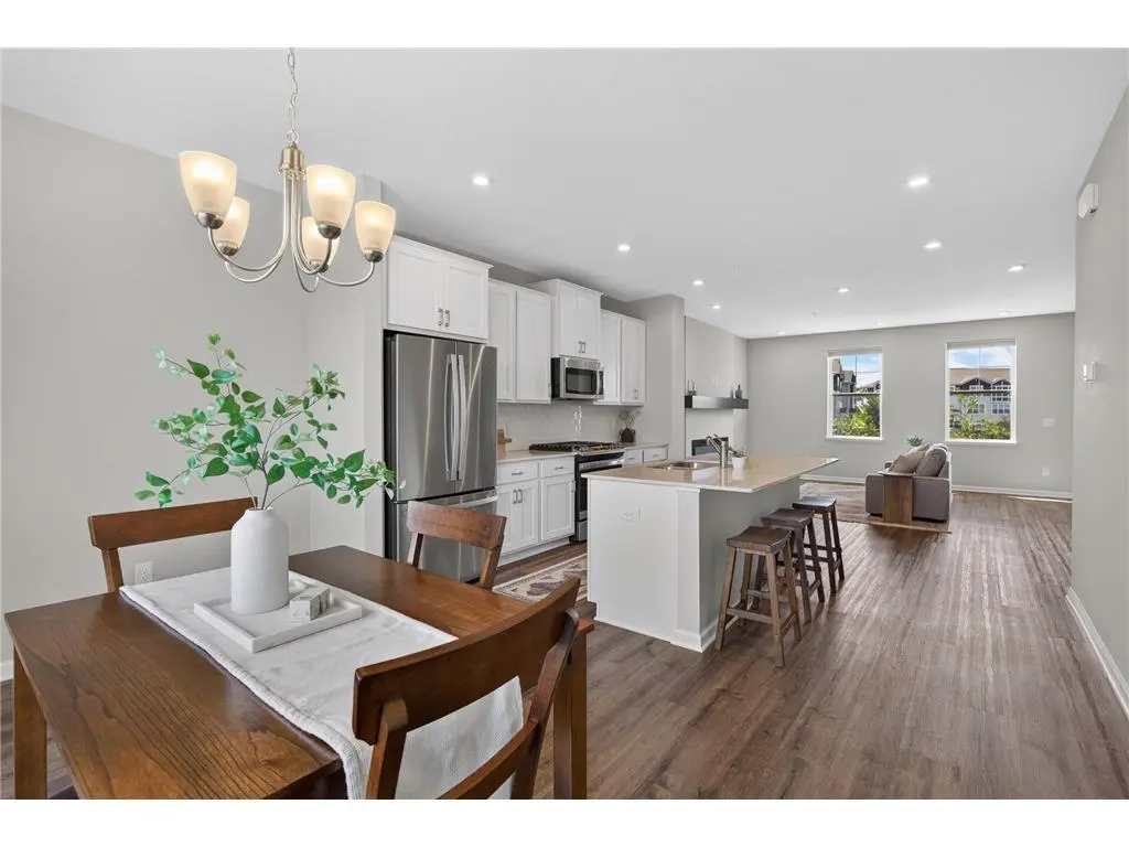 8658 London Cir NE #B, Blaine, MN 55449-7415