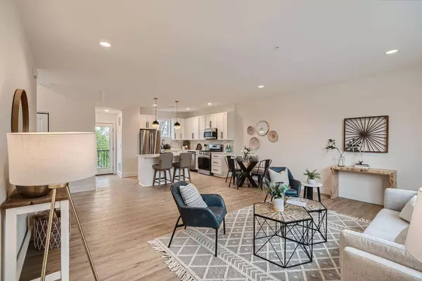 Maplewood, MN 55119,1995 11th Ave E #Unit 1