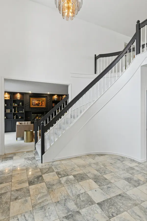 7041 Kenmare DR, Bloomington, MN 55438