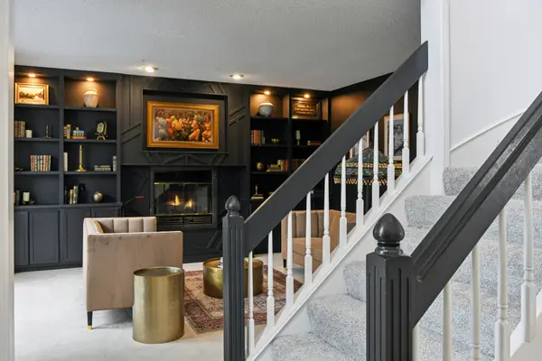 7041 Kenmare DR, Bloomington, MN 55438