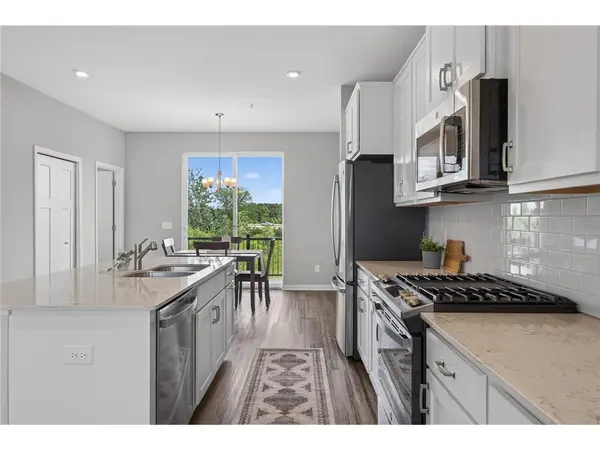 8658 London Cir NE #B, Blaine, MN 55449-7415