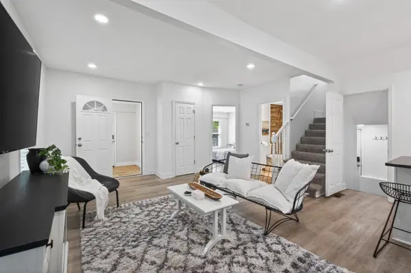3509 S 3rd Ave, Minneapolis, MN 55408-4525
