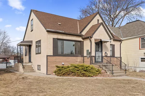 1627 Russell AVE N, Minneapolis, MN 55411