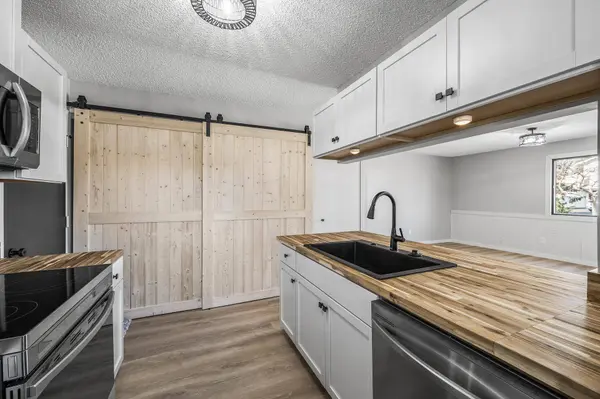 2615 Brookdale LN, Brooklyn Park, MN 55444