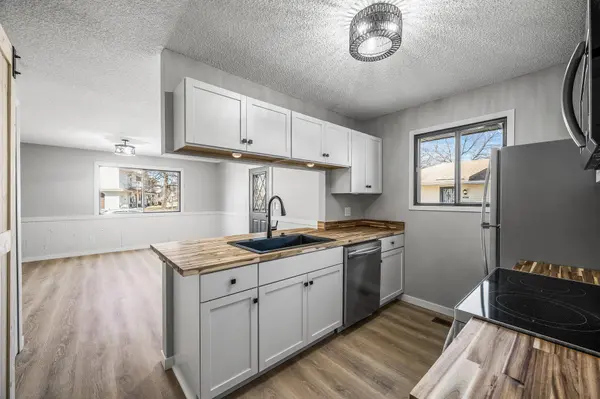 2615 Brookdale LN, Brooklyn Park, MN 55444