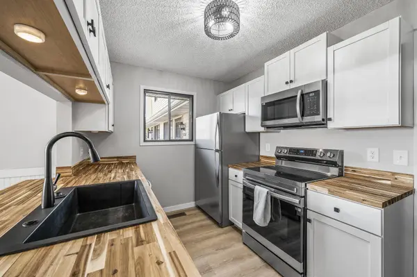 2615 Brookdale LN, Brooklyn Park, MN 55444