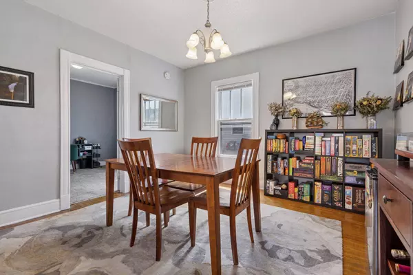 2134 Lyndale AVE N, Minneapolis, MN 55411