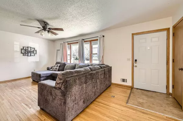 4200 61st AVE N, Brooklyn Center, MN 55429