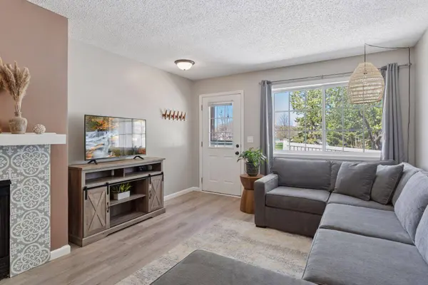 17516 Gillette WAY #8059, Lakeville, MN 55044