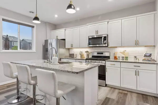 6813 5th ST N, Brooklyn Center, MN 55430